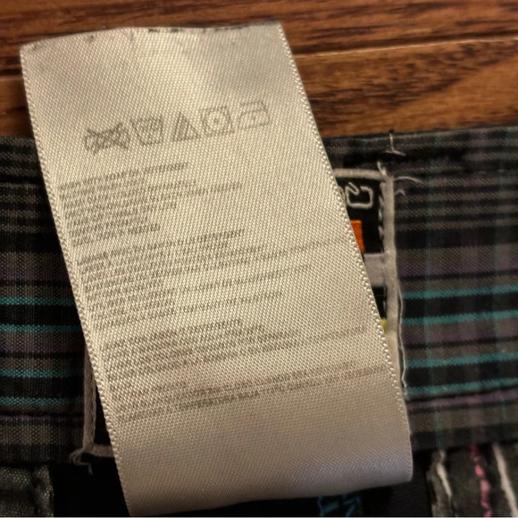 Quicksilver men’s black‎ khaki  chino flat front beach shorts in size 32 - Picture 8 of 11